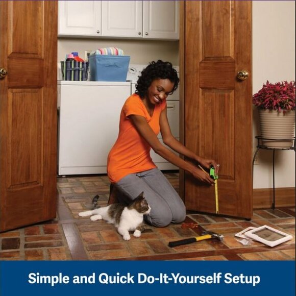 🥬NWT PetSafe Deluxe Cat Flap Cat Door with Tunnel Pet Door Up To 12 lbs. 5.5 kg - Picture 3 of 15